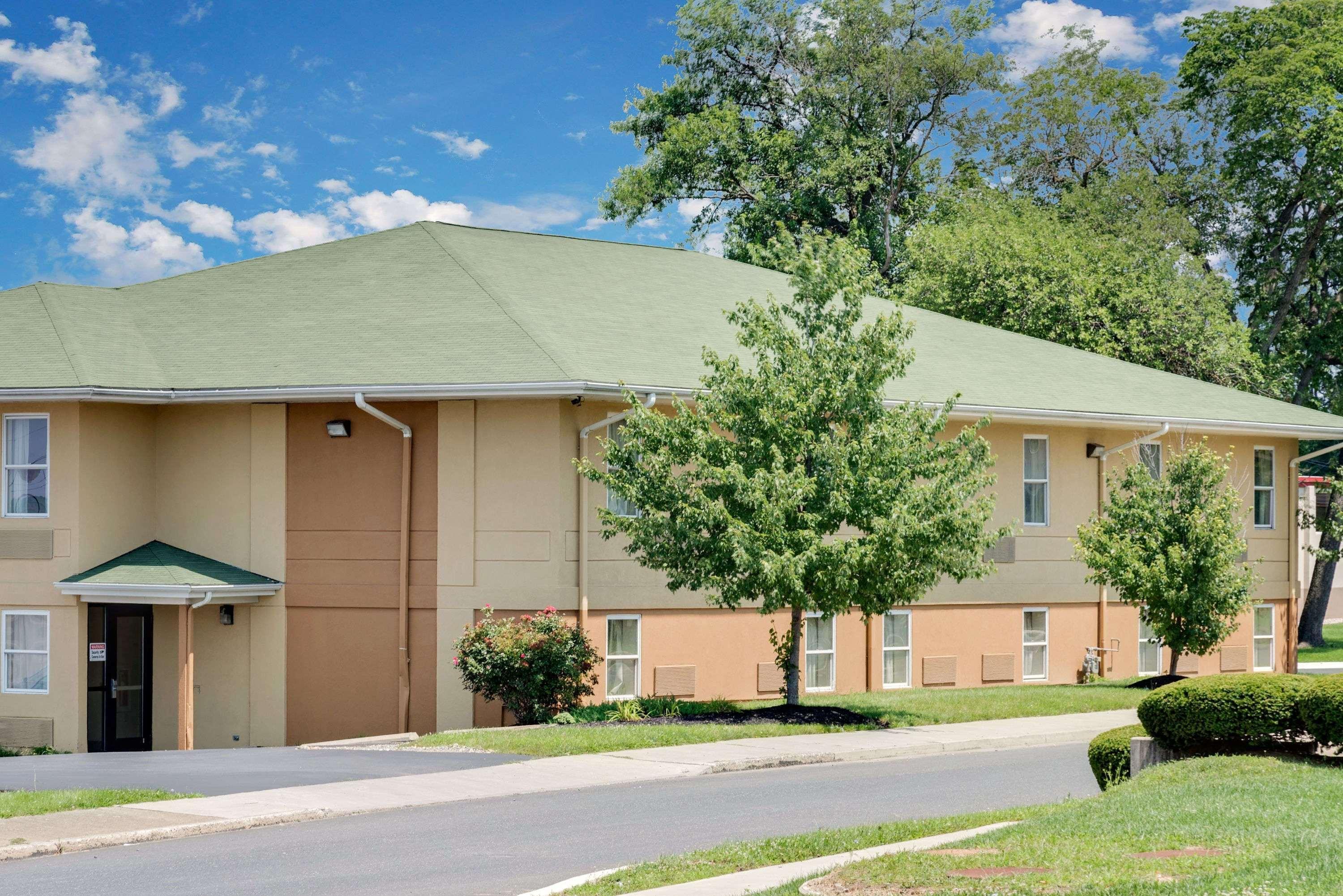 ซูเปอร์ 8 บาย วินด์แฮม แอลเลนทาวน์ Motel อัลเลนทาวน์ ภายนอก รูปภาพ
