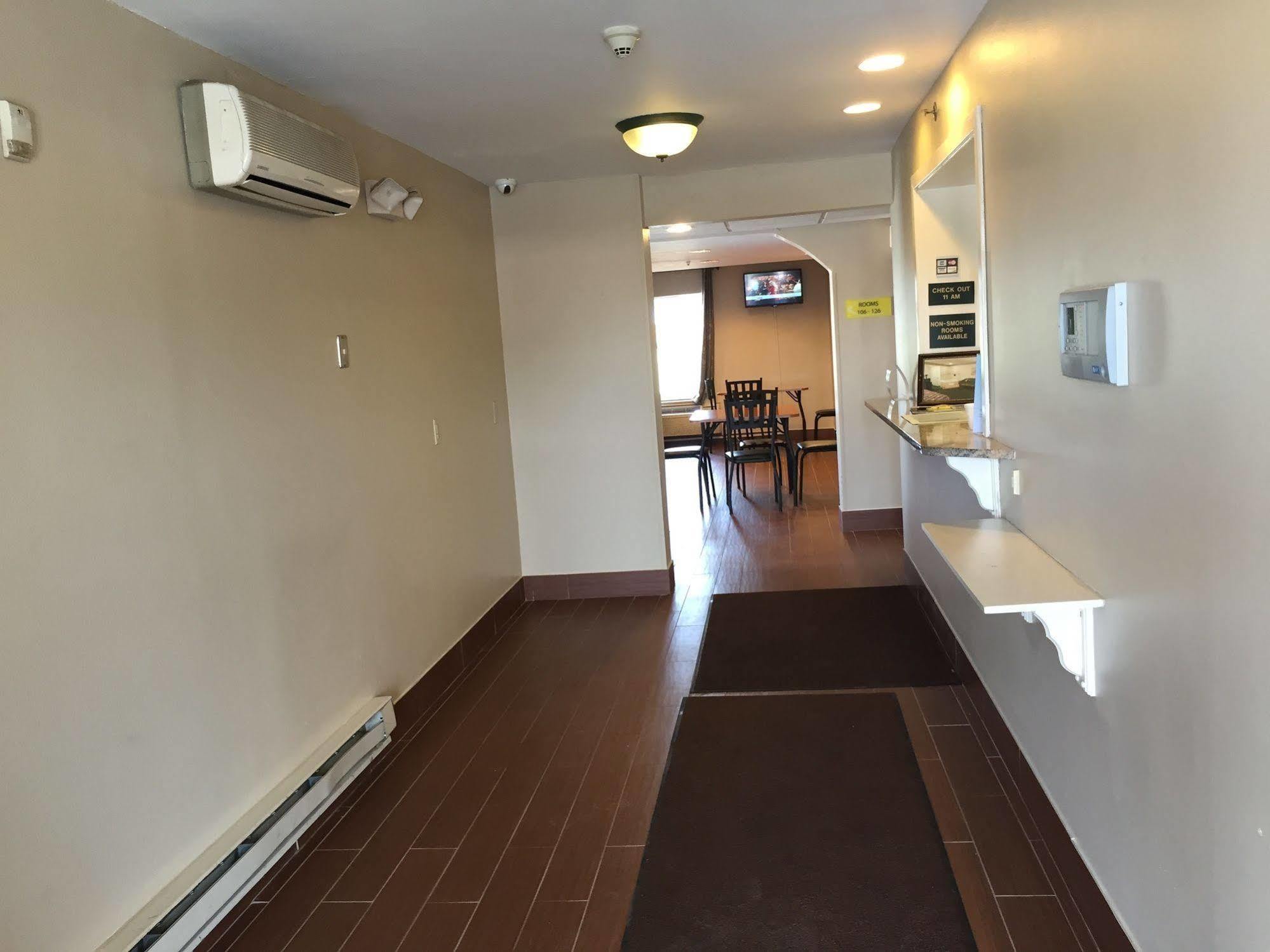 ซูเปอร์ 8 บาย วินด์แฮม แอลเลนทาวน์ Motel อัลเลนทาวน์ ภายนอก รูปภาพ